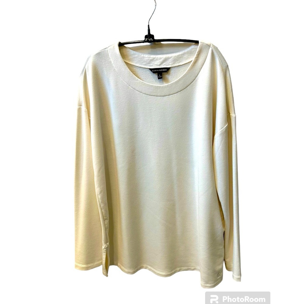 BANANA REPUBLIC Crew Neck Long Sleeve Top NWOT